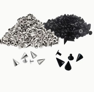Clou pyramidal en métal de 10 mm x 10 mm